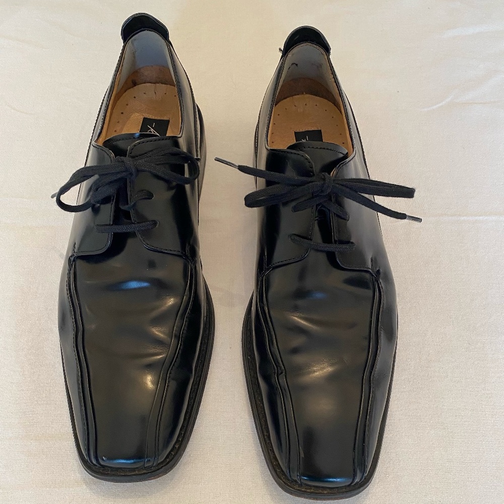 Kenneth Cole Oxford shoes